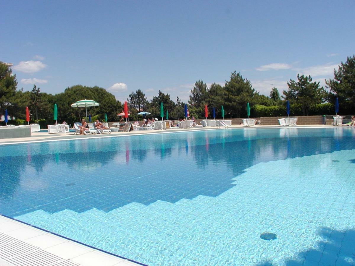 Flats Valbella Leilighet Bibione Eksteriør bilde